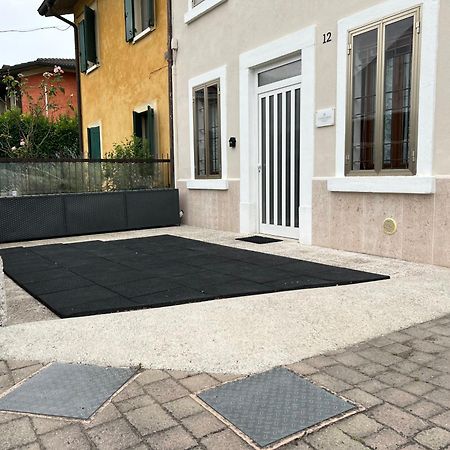 Casa Del Ciliegio Villa Valeggio sul Mincio Eksteriør billede